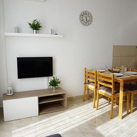 Apartment Jelena 法扎纳 外观 照片