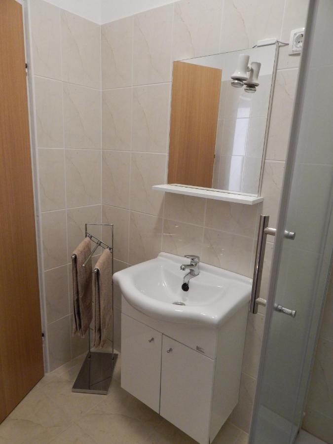 Apartment Jelena 法扎纳 外观 照片