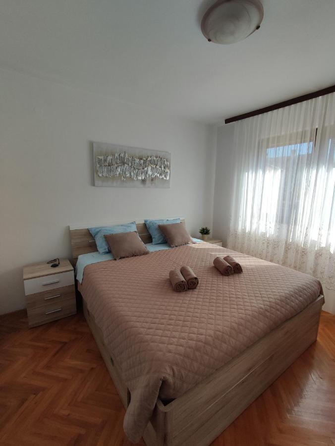 Apartment Jelena 法扎纳 外观 照片