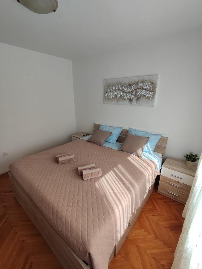 Apartment Jelena 法扎纳 外观 照片